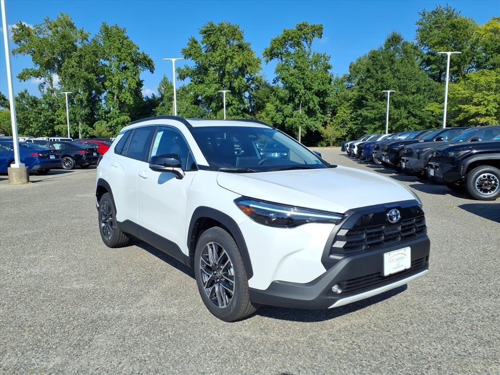 2026 Toyota Corolla Cross XLE's photo