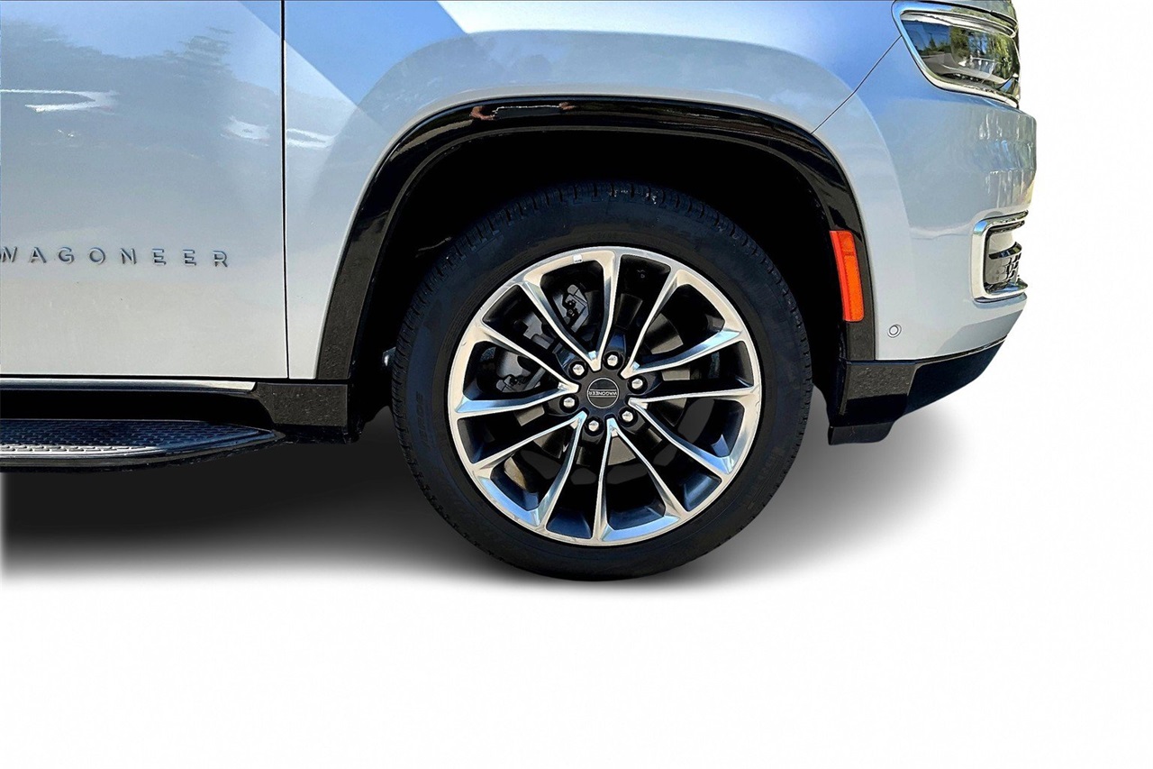 2024 Jeep Wagoneer L Series II photo 31