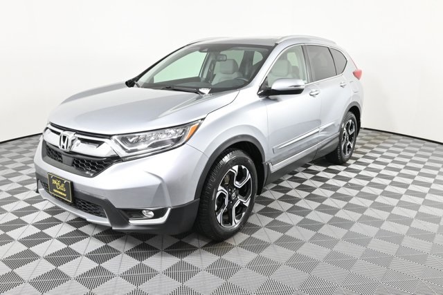 2018 Honda CR-V Touring photo 2