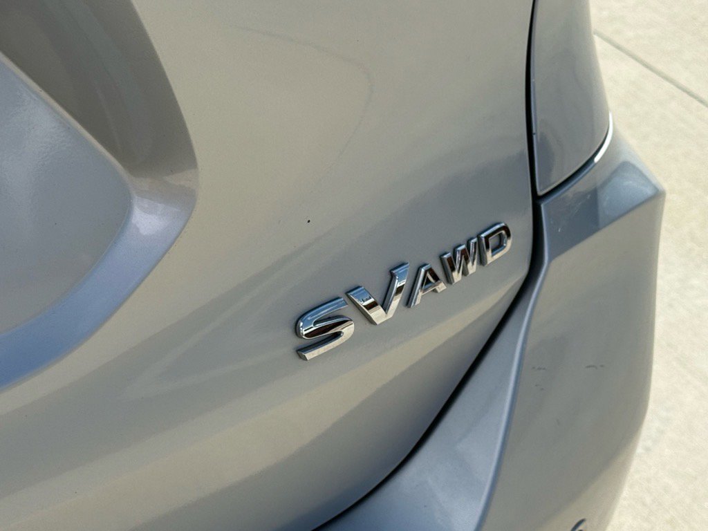 2020 Nissan Rogue SV photo 17