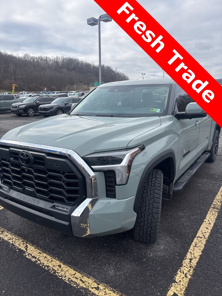 2023 Toyota Tundra SR5's photo