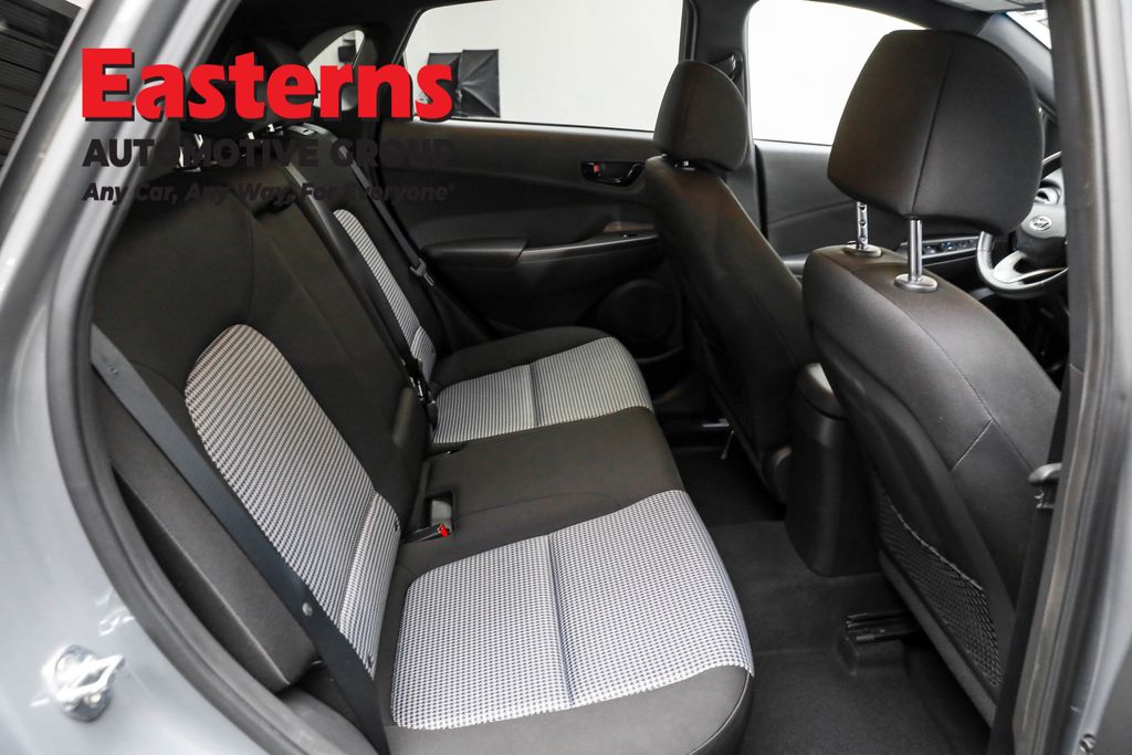 2021 Hyundai Kona SEL Plus photo 16