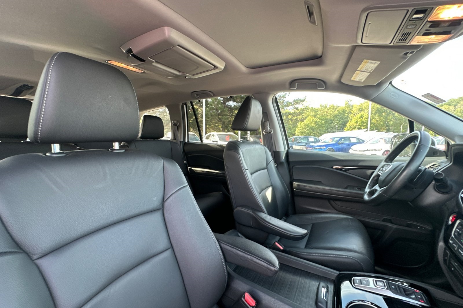 2022 Honda Pilot Touring photo 22