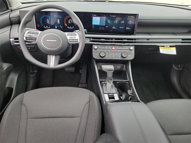2025 Hyundai Tucson SE photo 8