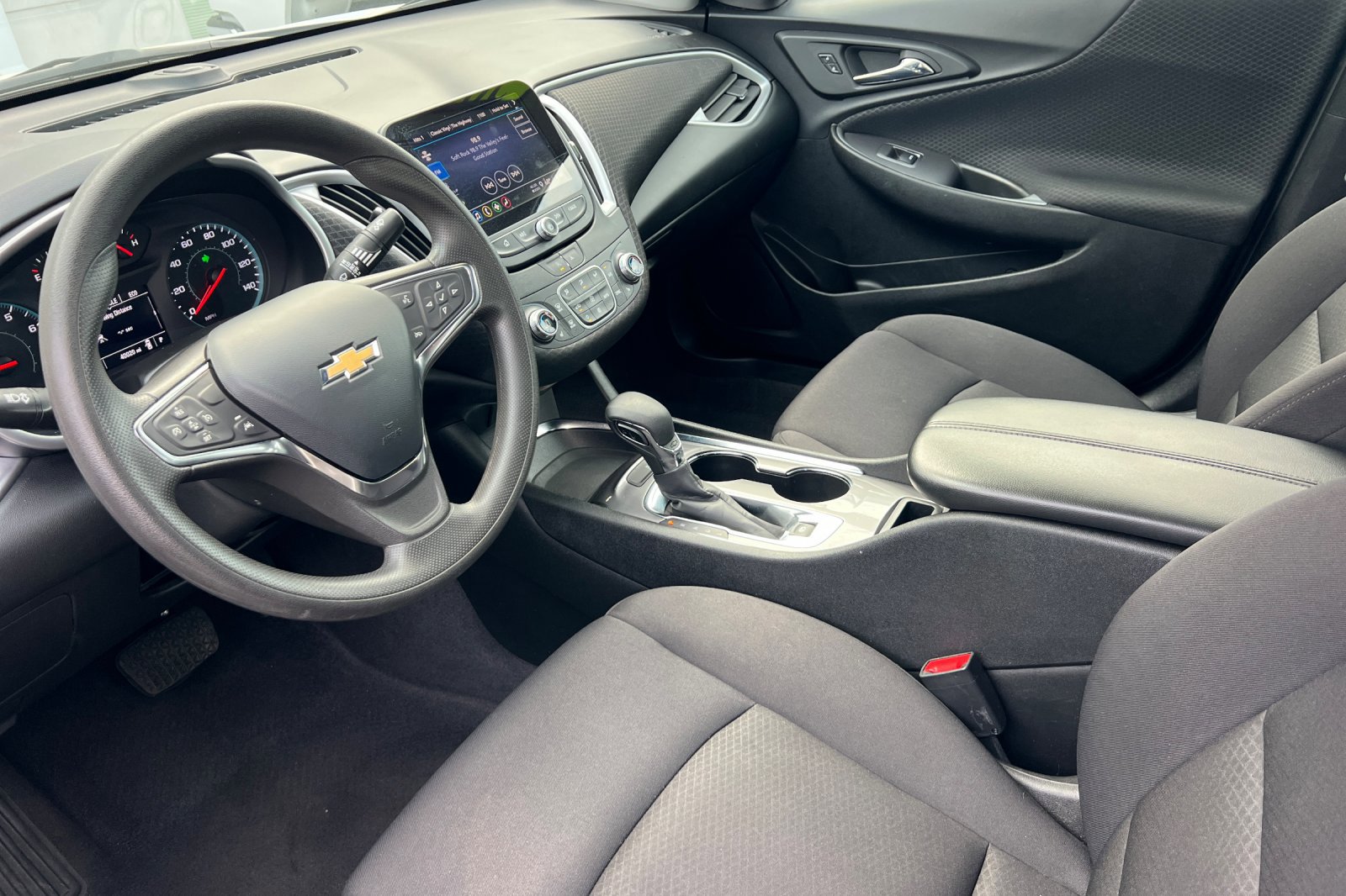 2023 Chevrolet Malibu 1LT photo 9