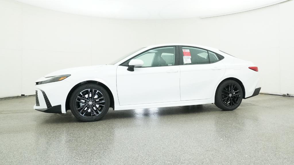 2026 Toyota Camry SE photo 8