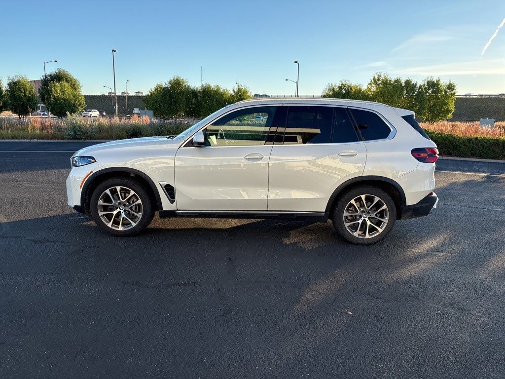 2024 Bmw X5 xDrive40i photo 2