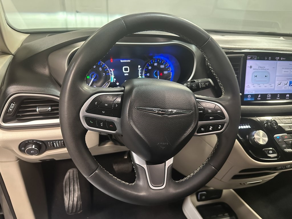 2023 Chrysler Pacifica Touring L photo 56