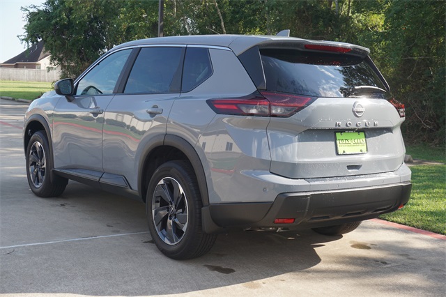 2026 Nissan Rogue SV photo 4