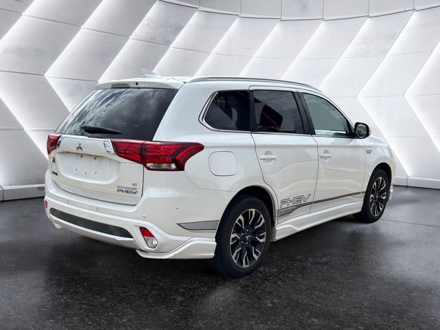 2018 Mitsubishi Outlander PHEV GT photo 4