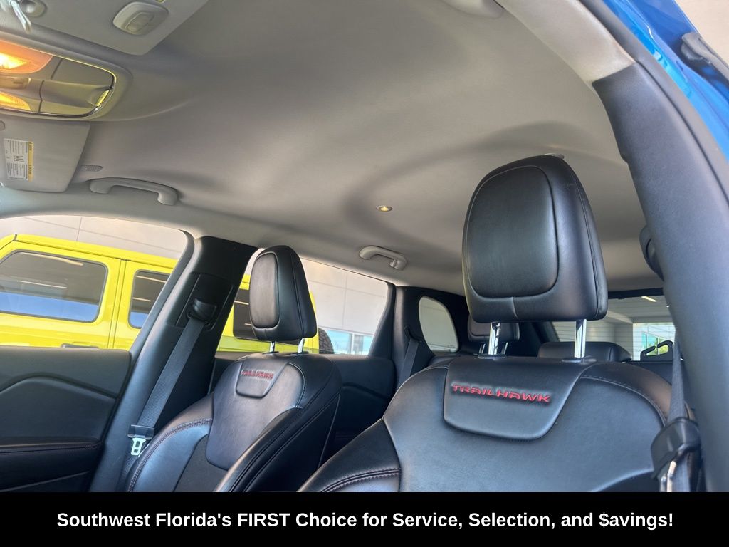 2021 Jeep Cherokee Trailhawk photo 4