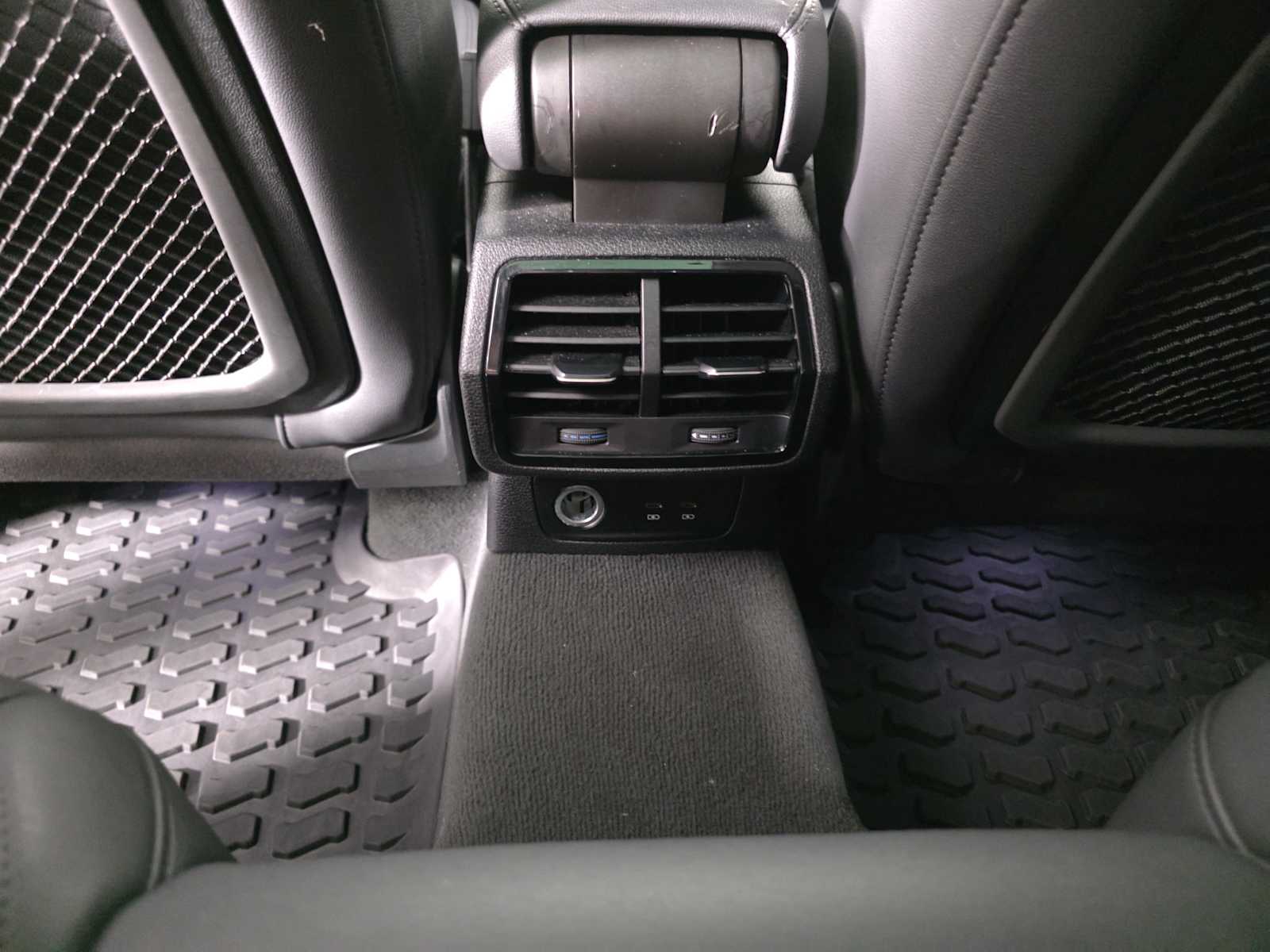 2022 Audi Q3 S line Premium Plus photo 28