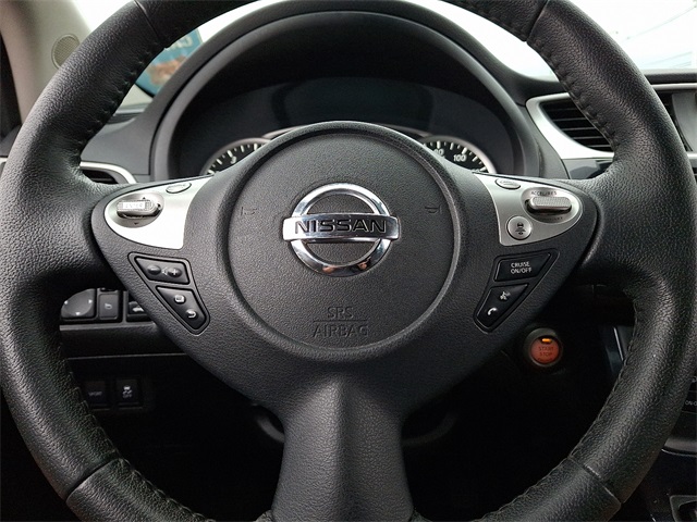 2019 Nissan Sentra SR photo 24