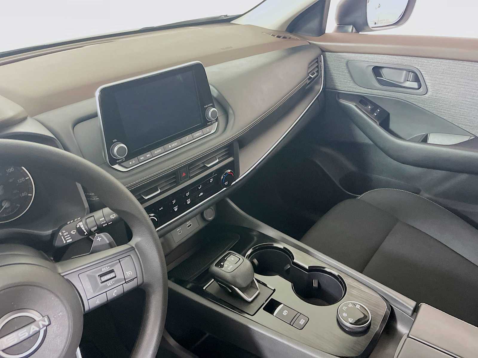 2023 Nissan Rogue S photo 17
