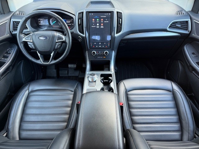 2022 Ford Edge SEL photo 16
