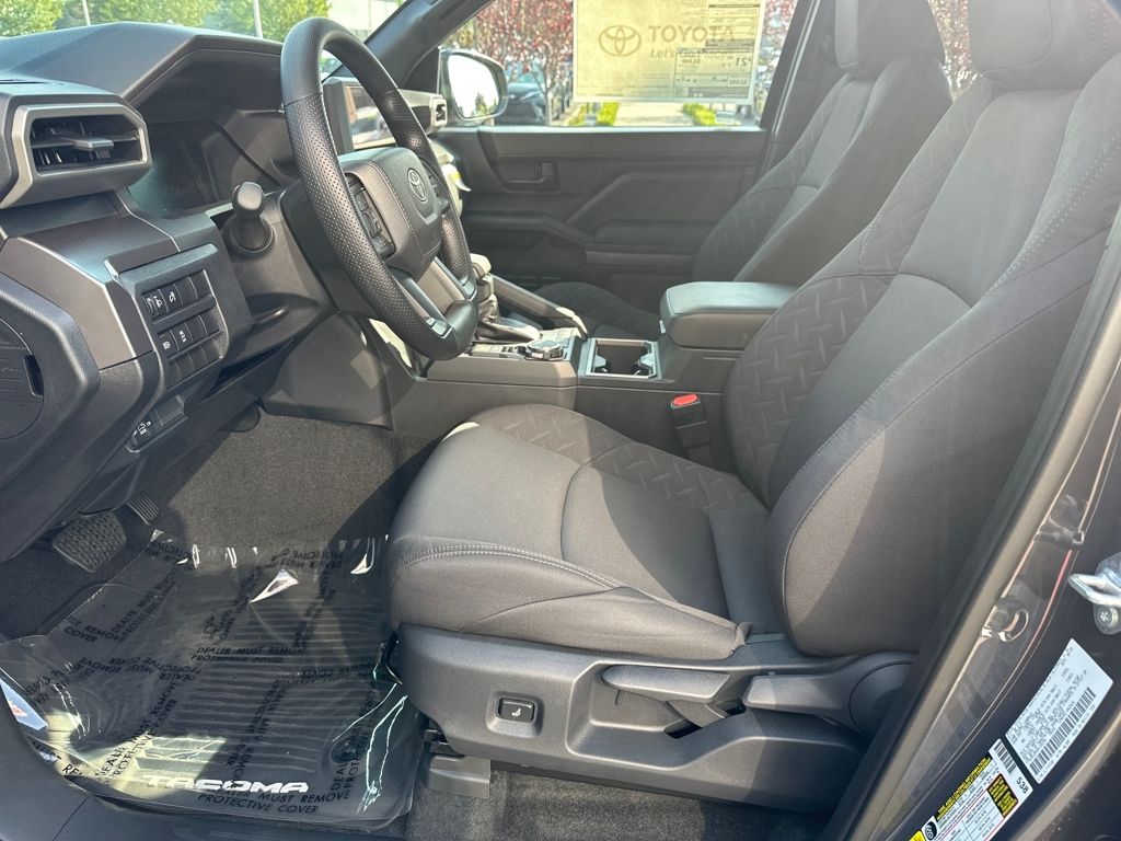 2025 Toyota Tacoma SR5 4x4 Double Cab photo 11