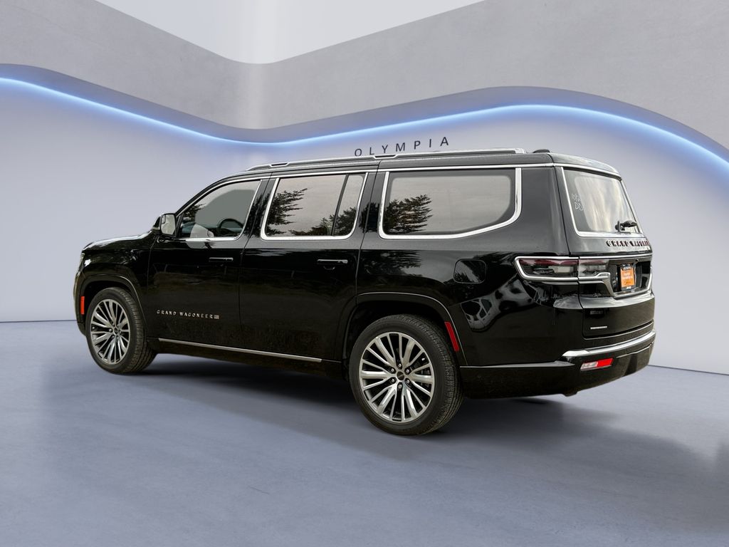 2022 Jeep Grand Wagoneer III photo 3