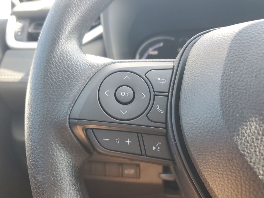 2025 Toyota RAV4 Hybrid XLE photo 28