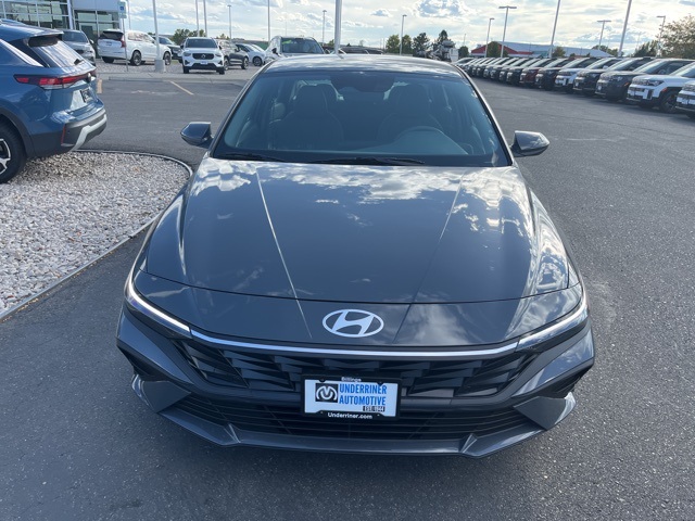 2025 Hyundai Elantra Blue SEL Sport photo 8