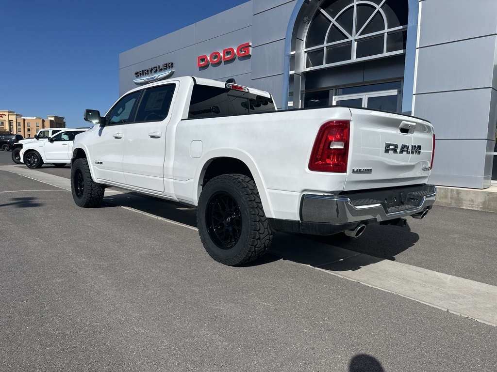 2025 Ram 1500 Laramie photo 4