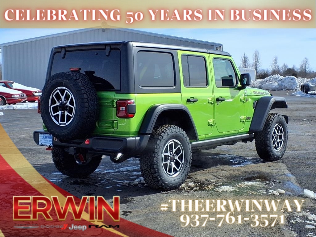 2025 Jeep Wrangler Rubicon photo 3