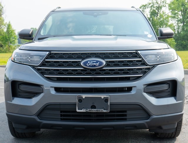 2023 Ford Explorer XLT photo 3