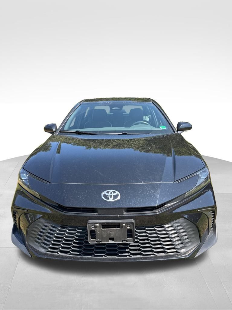 2025 Toyota Camry SE photo 2