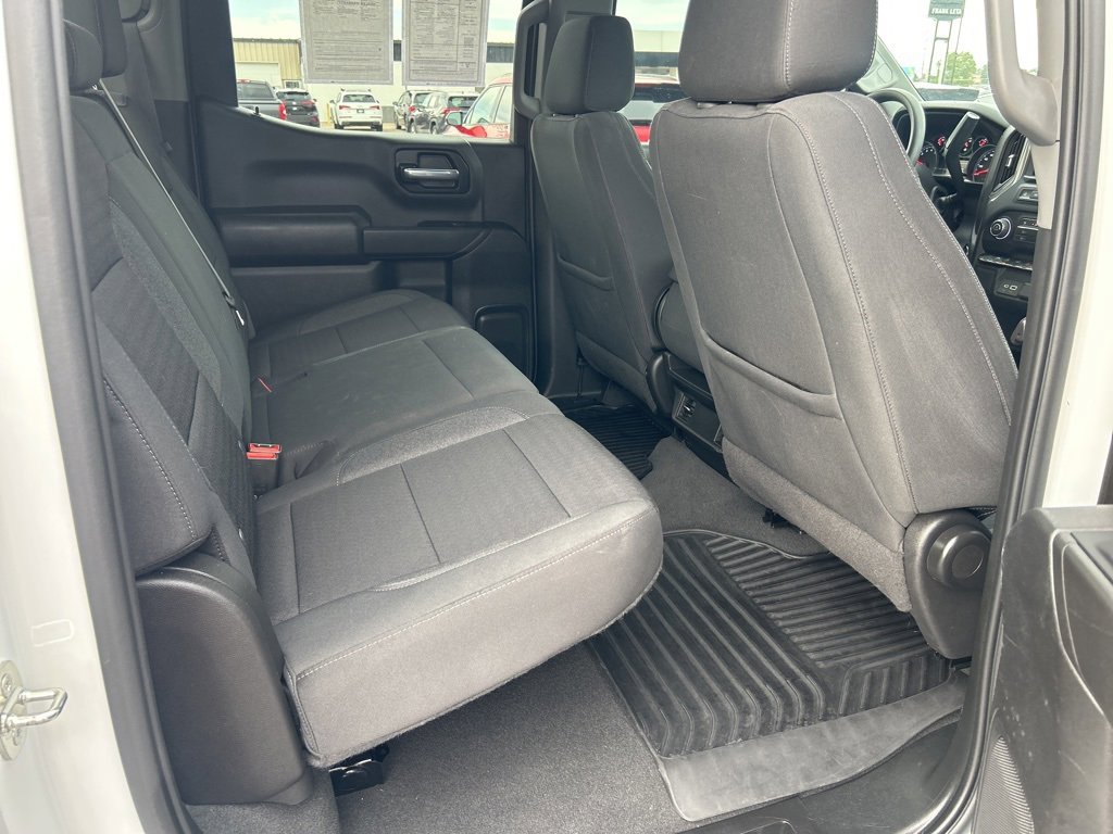 2022 Chevrolet Silverado 1500 Custom photo 13