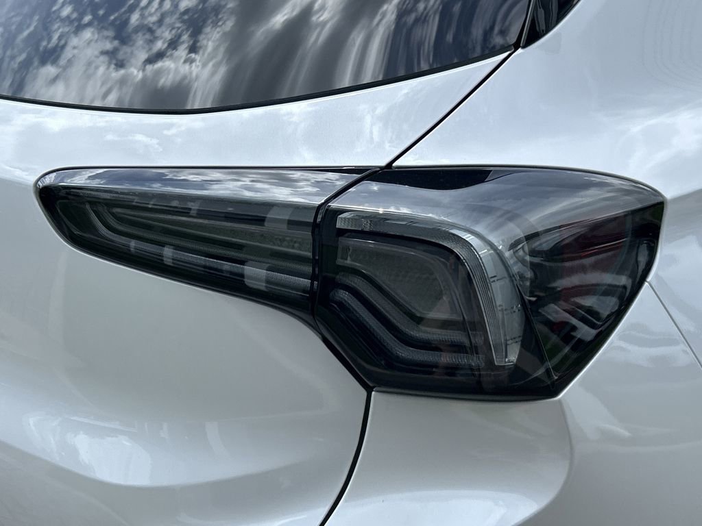 2026 Buick Encore GX Avenir photo 9