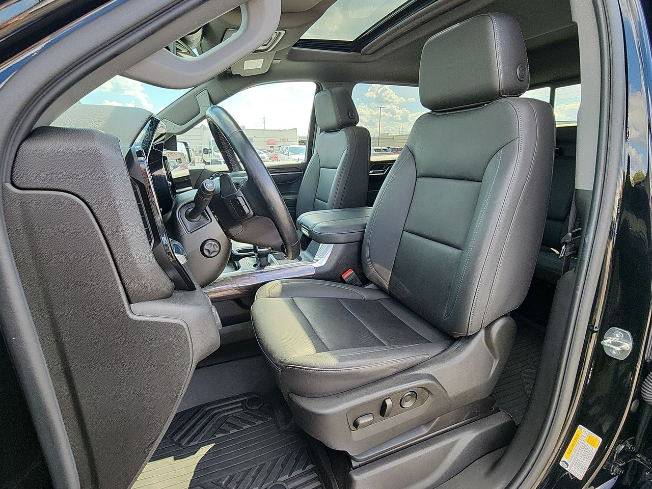 2023 Chevrolet Silverado 1500 LTZ photo 11