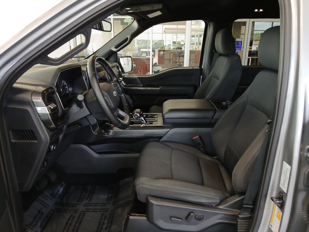 2023 Ford F-150 XLT photo 11