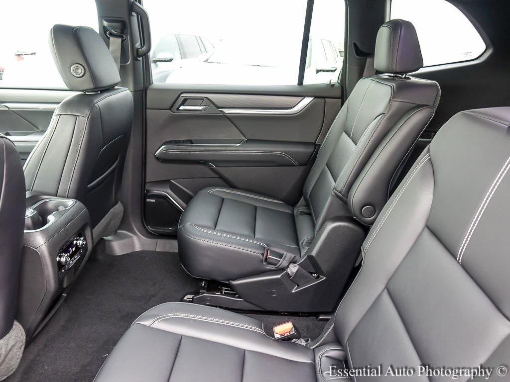 2026 GMC ACADIA - Image 10