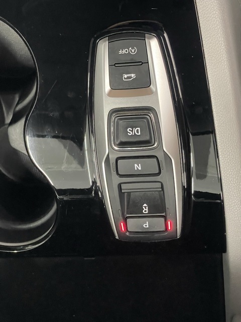 2020 Honda Pilot Touring photo 23