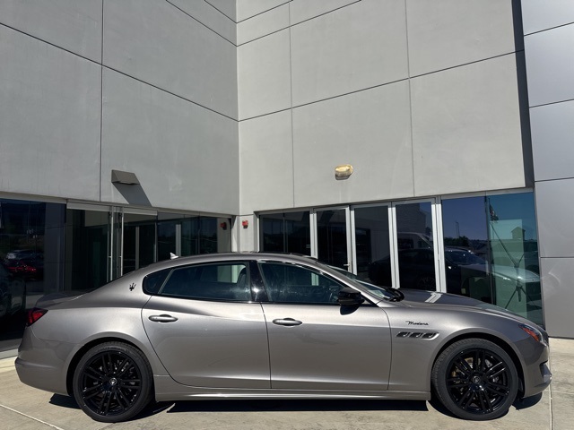 2022 Maserati Quattroporte Modena Q4 photo 8