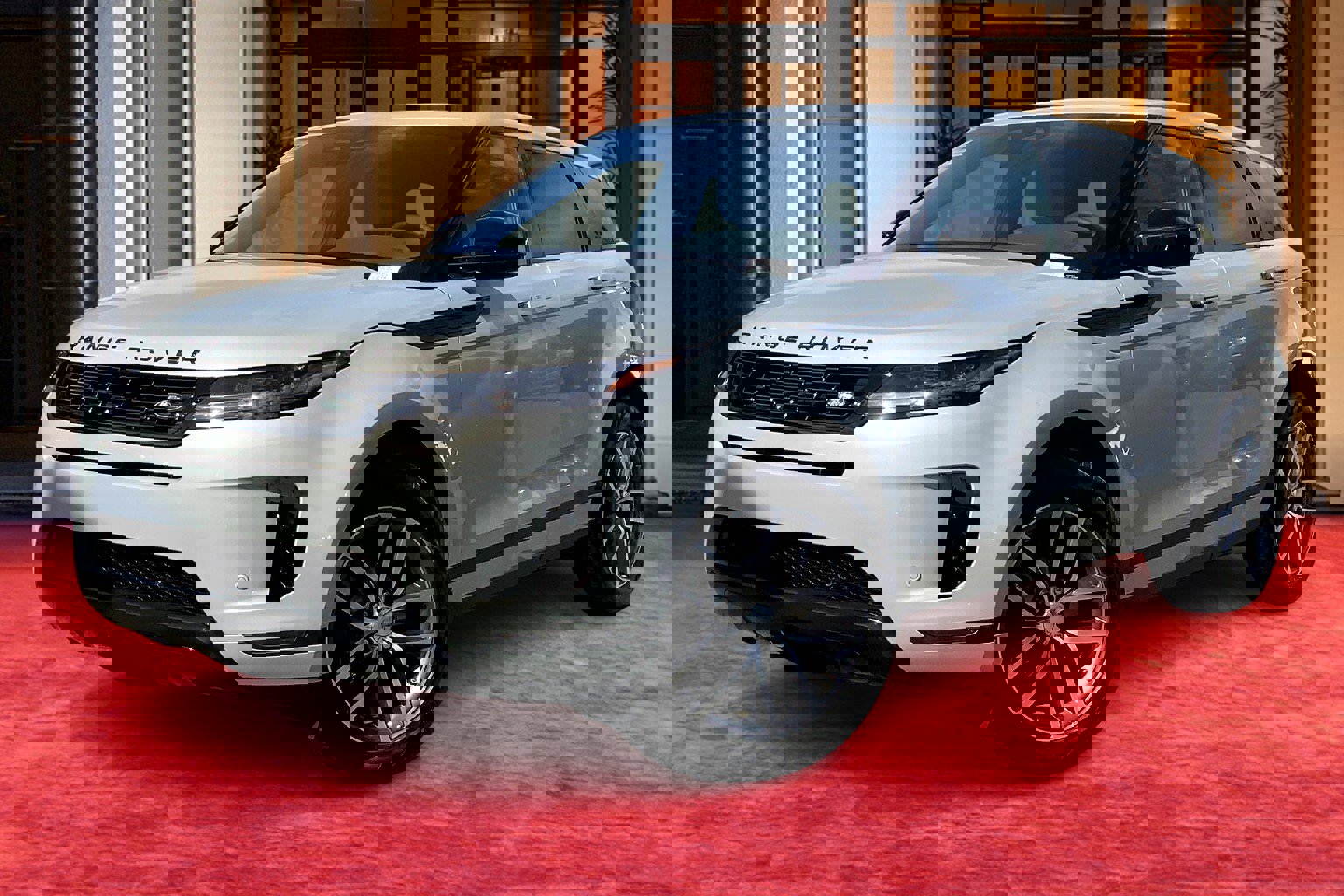 2026 Land Rover Range Rover Evoque S's photo