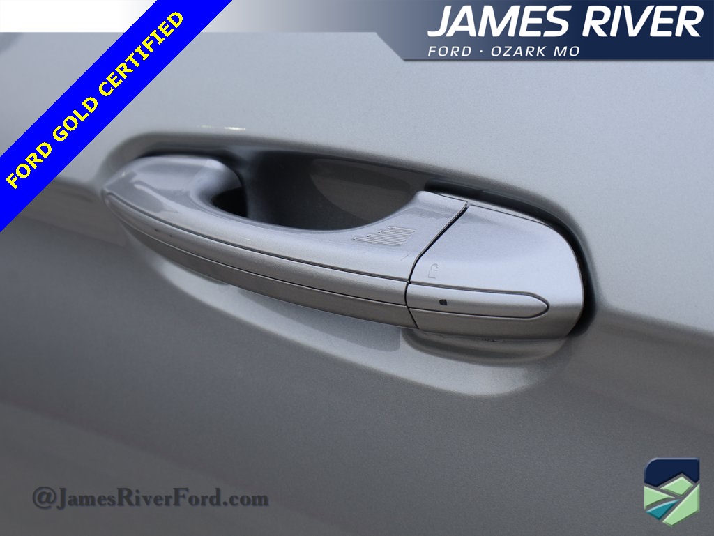 2024 Ford Edge SEL photo 19
