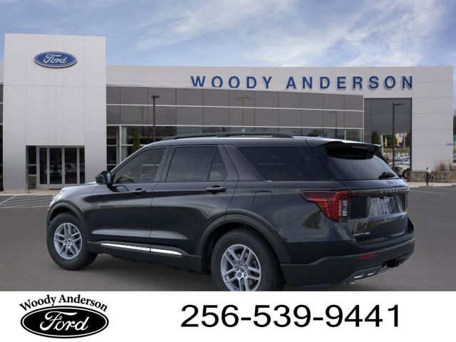 2025 Ford Explorer photo 3