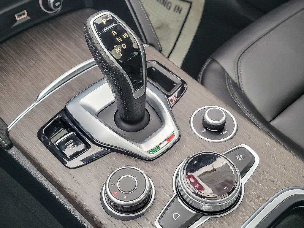 2023 ALFA ROMEO STELVIO - Image 18