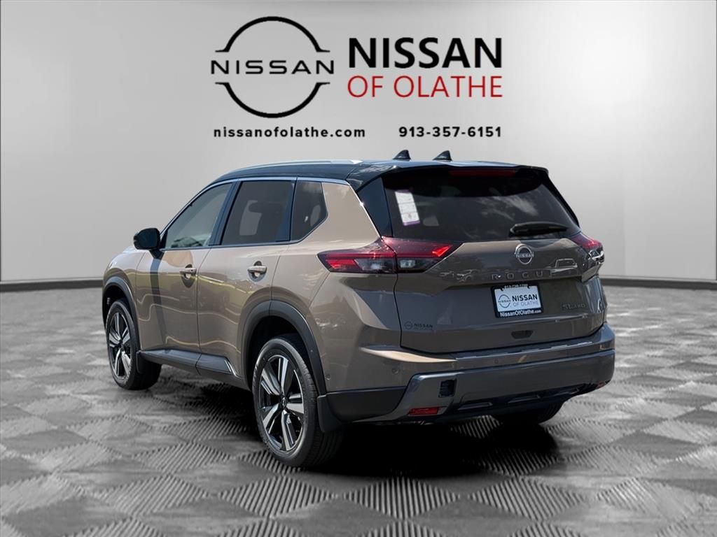 2025 Nissan Rogue SL photo 3