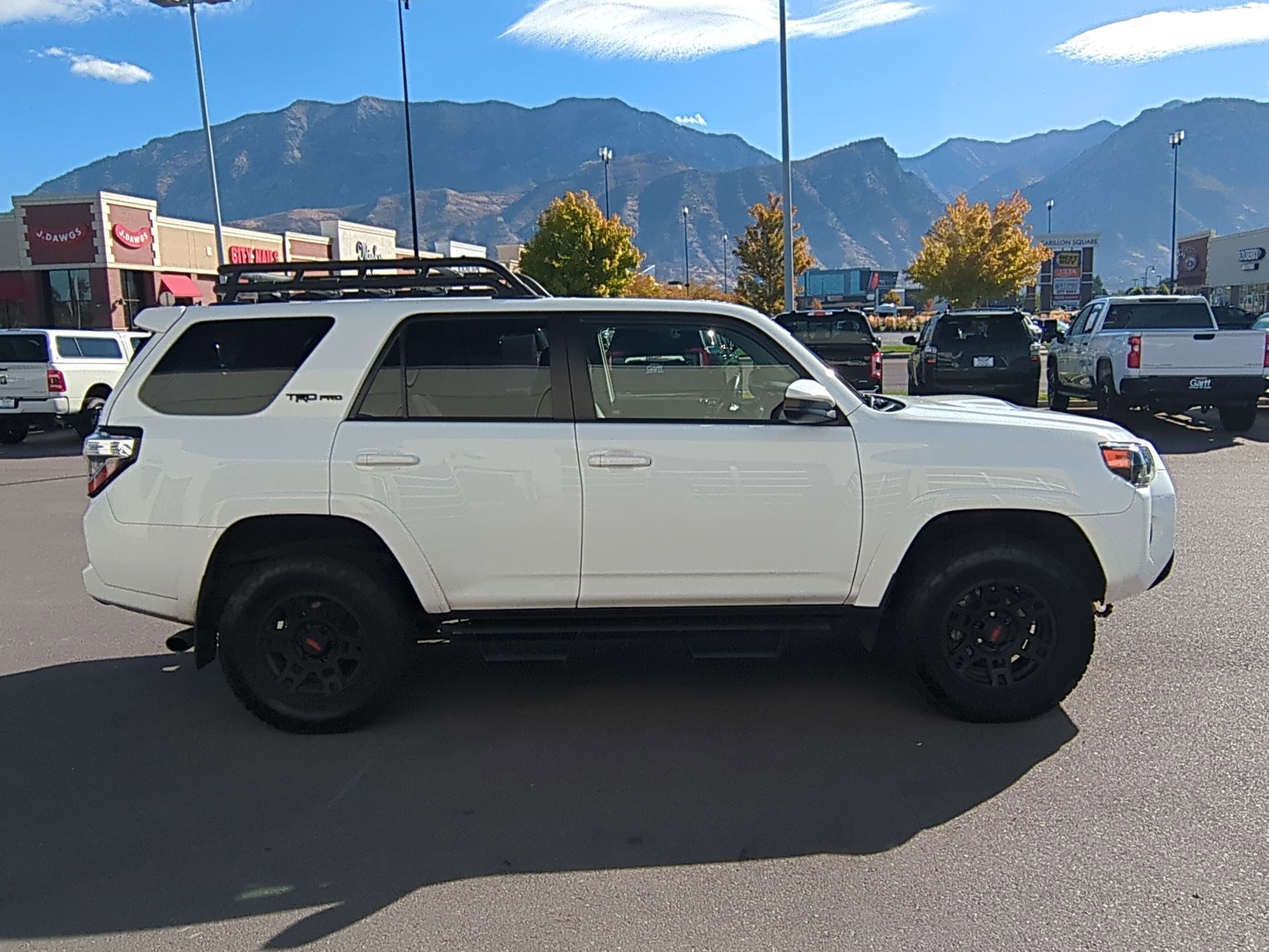 2020 Toyota 4Runner Base photo 2