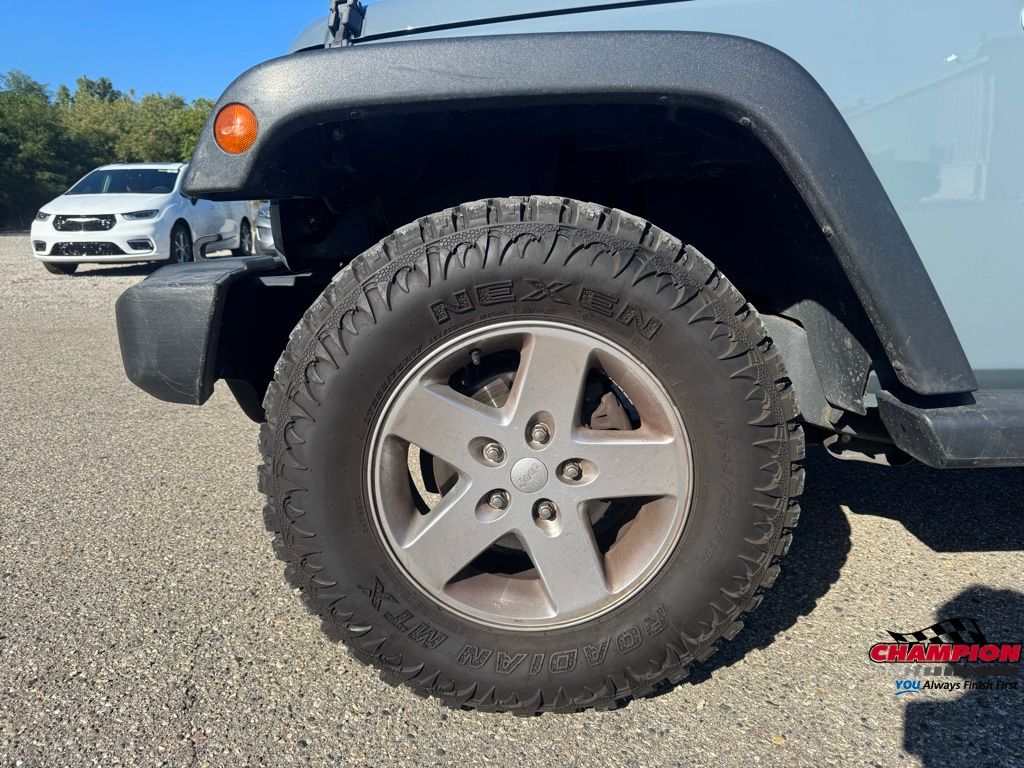 2015 Jeep Wrangler Unlimited Sport photo 14