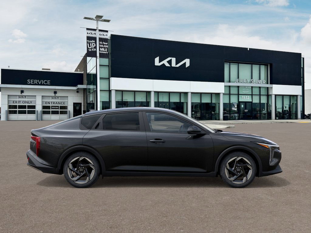 2025 Kia K4 EX photo 7