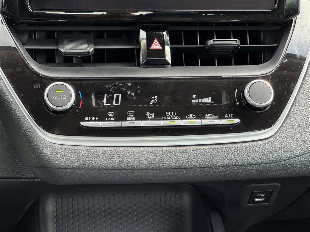 2024 Toyota Corolla LE photo 4