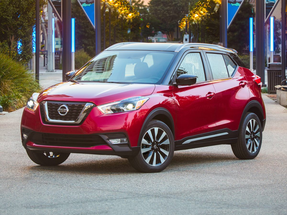 Used 2019 White Nissan SR image 1