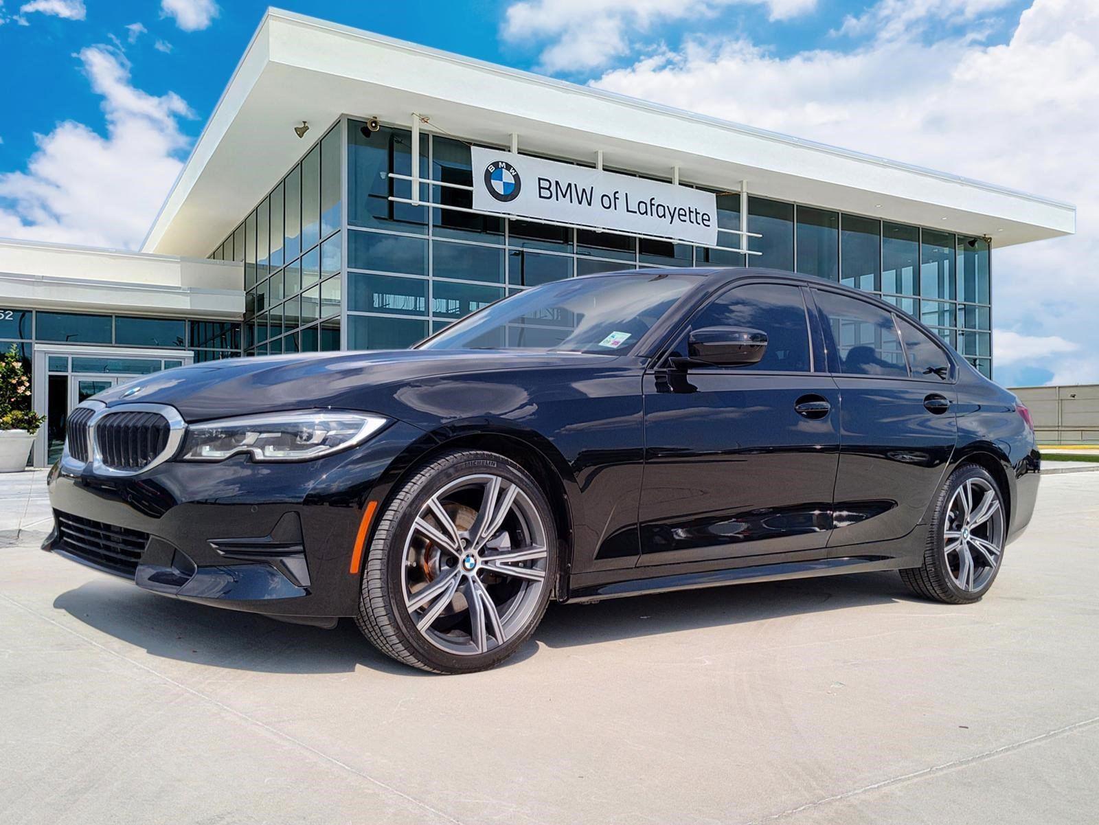 2022 BMW 3 Series 330i's photo