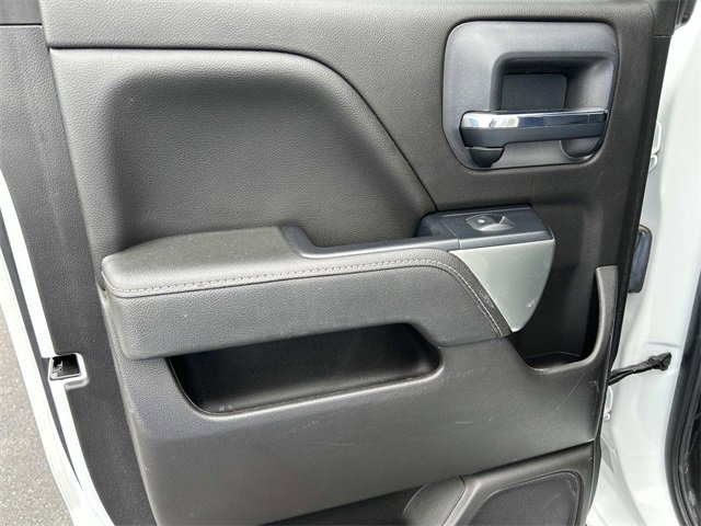 2018 Chevrolet Silverado 1500 LT photo 13