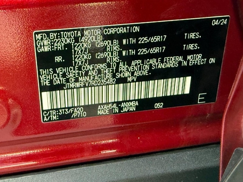 2024 Toyota RAV4 Hybrid XLE photo 31