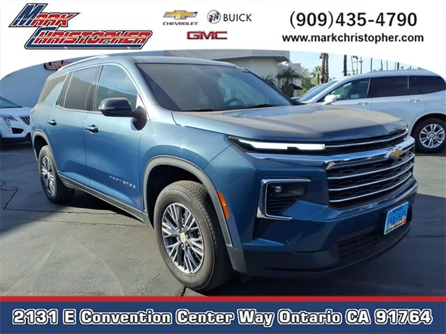 2025 Chevrolet Traverse LT's photo