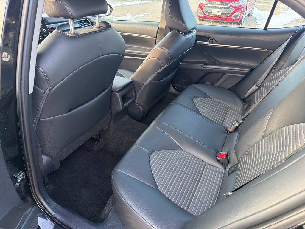 2024 Toyota Camry SE photo 4