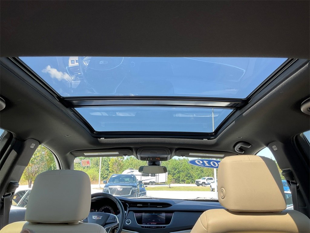 2019 Cadillac XT4 Luxury photo 19